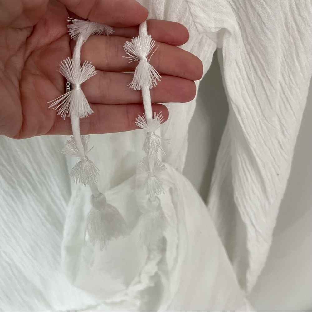 Tuckernuck Pomander Place White Ophelia Coverup Dress Sz Medium Resort Beach 21 - Picture 10 of 15